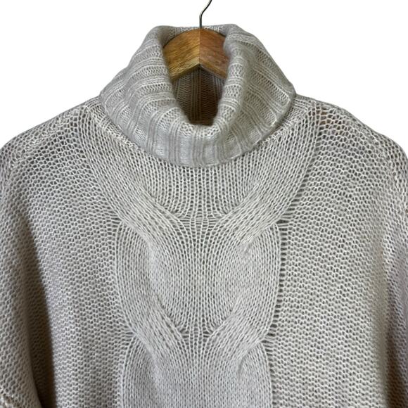 Aerie Oversized Sweater Womens M Cream Cable Knit Slouchy Cozy Boho Soft Girl - Picture 3 of 8